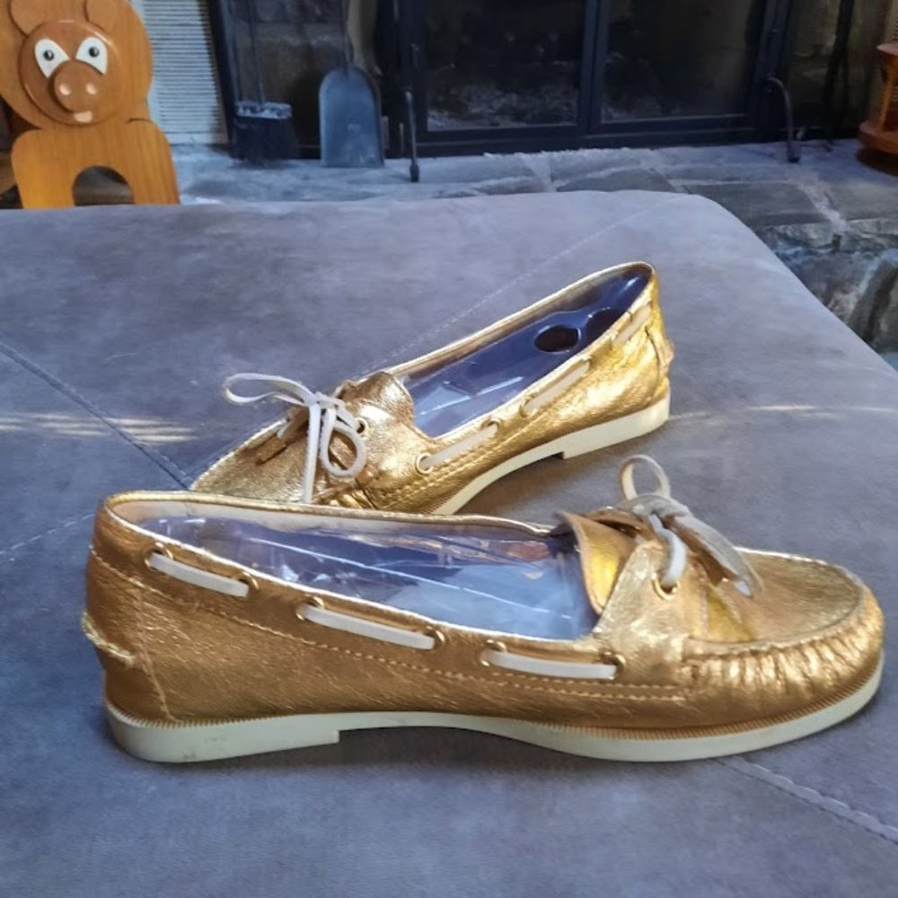 paragon rubber chappal